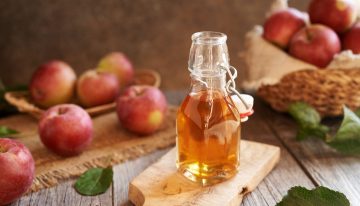 Para qué sirve mezclar vinagre de manzana con el acondicionador para pelo