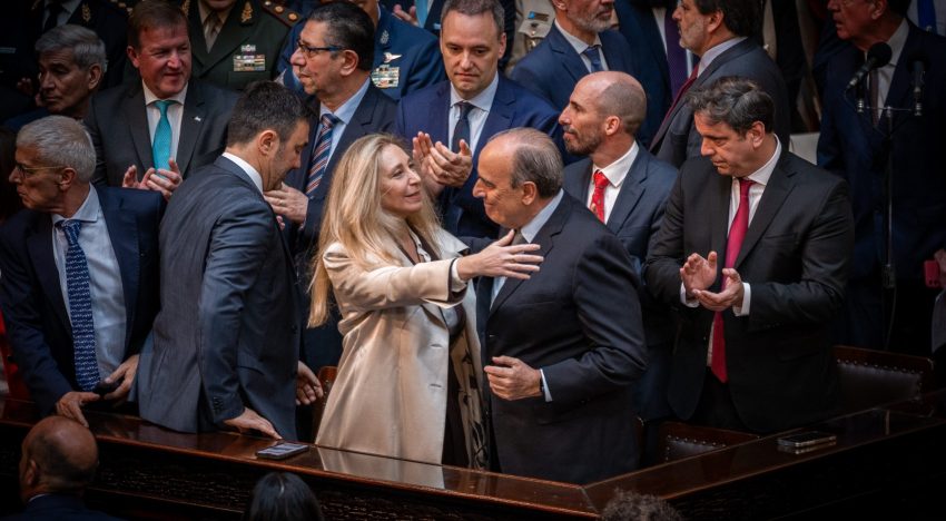 El Gobierno armó dos discursos según el resultado en PBA y definió que Karina Milei será una de las oradoras