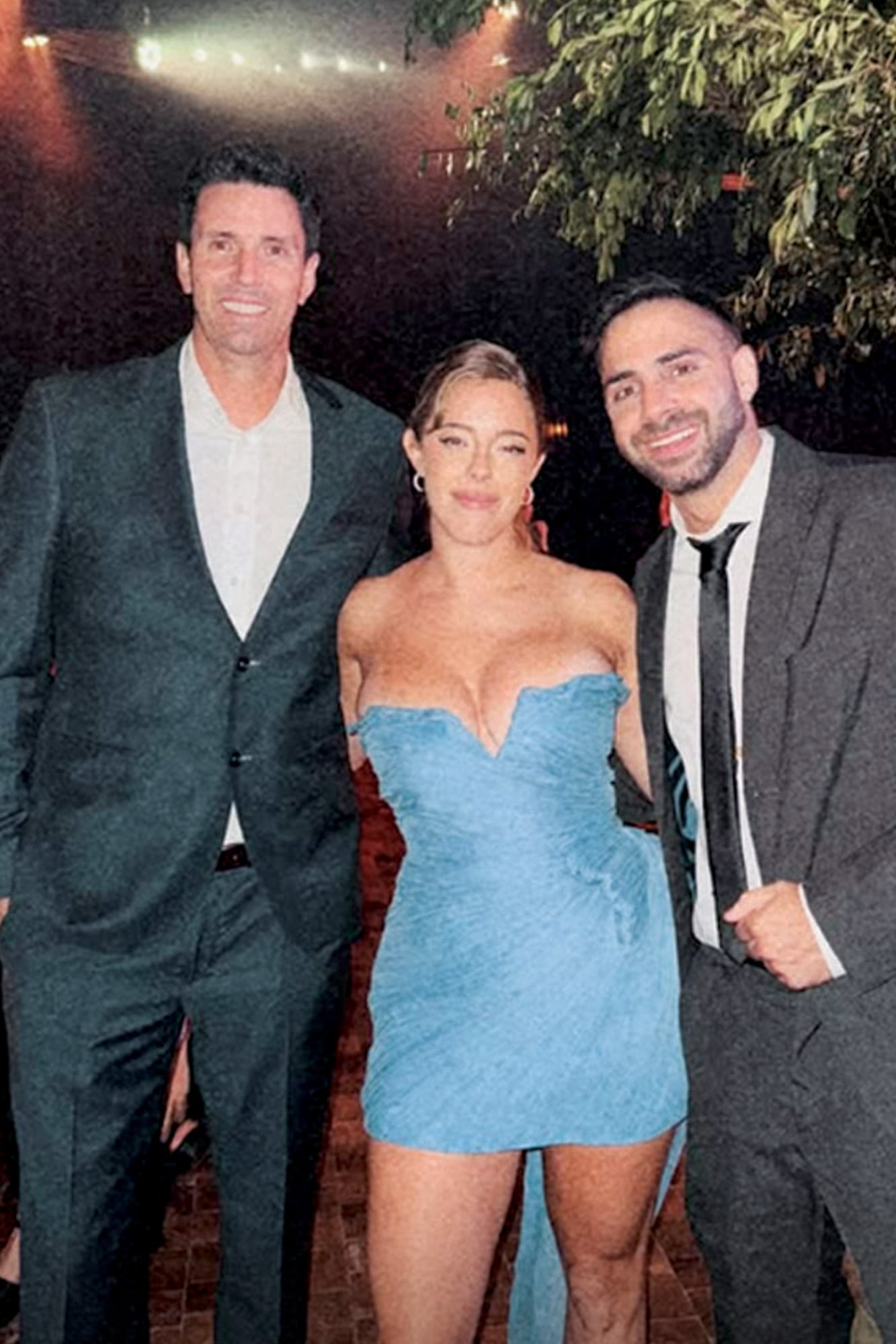 Juan Ignacio Chela (flamante papá de Ayson y Milove) posó con Nati Jota y Grego Rossello