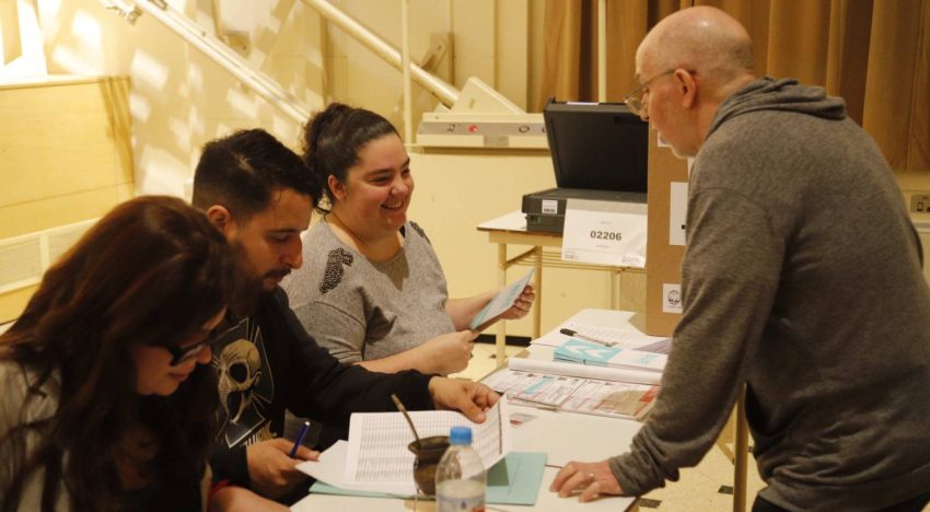 Ni 100 mil ni 200 mil: esto es lo que pagan a las autoridades de mesa en elecciones de octubre 2025