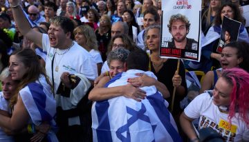 Israel denuncia que uno de los cuerpos entregados por Hamas no es de ninguno de los secuestrados
