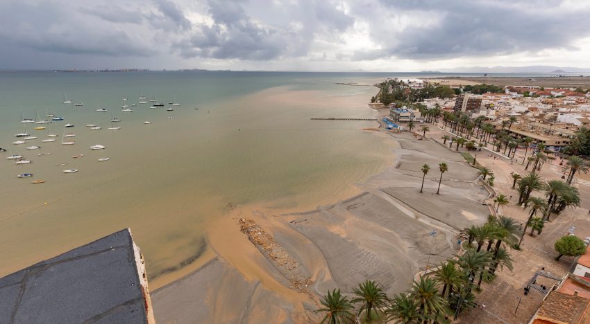 Los estragos de la dana ‘Alice’: vuelos cancelados, desalojos y lluvias torrenciales en Valencia, Cataluña, Baleares y Murcia