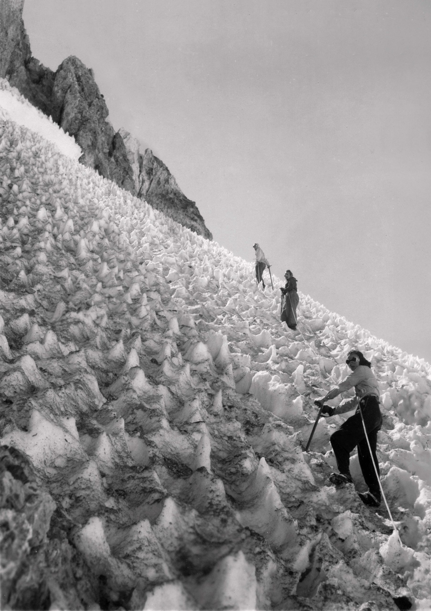 Ascenso al Tronador con el guía Otto Meiling en 1940