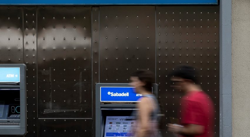 El Sabadell avanza una aceptación del 1,1% a la opa de sus clientes
