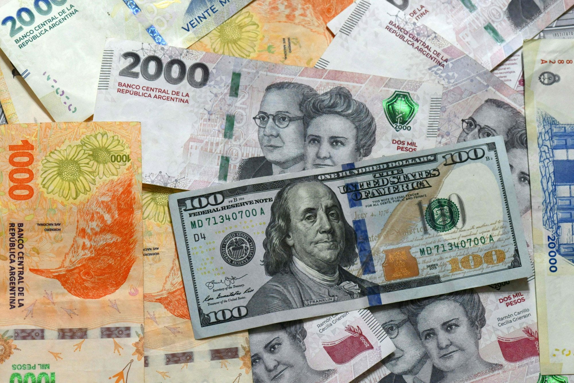 A cuánto cerró el dólar oficial ayer