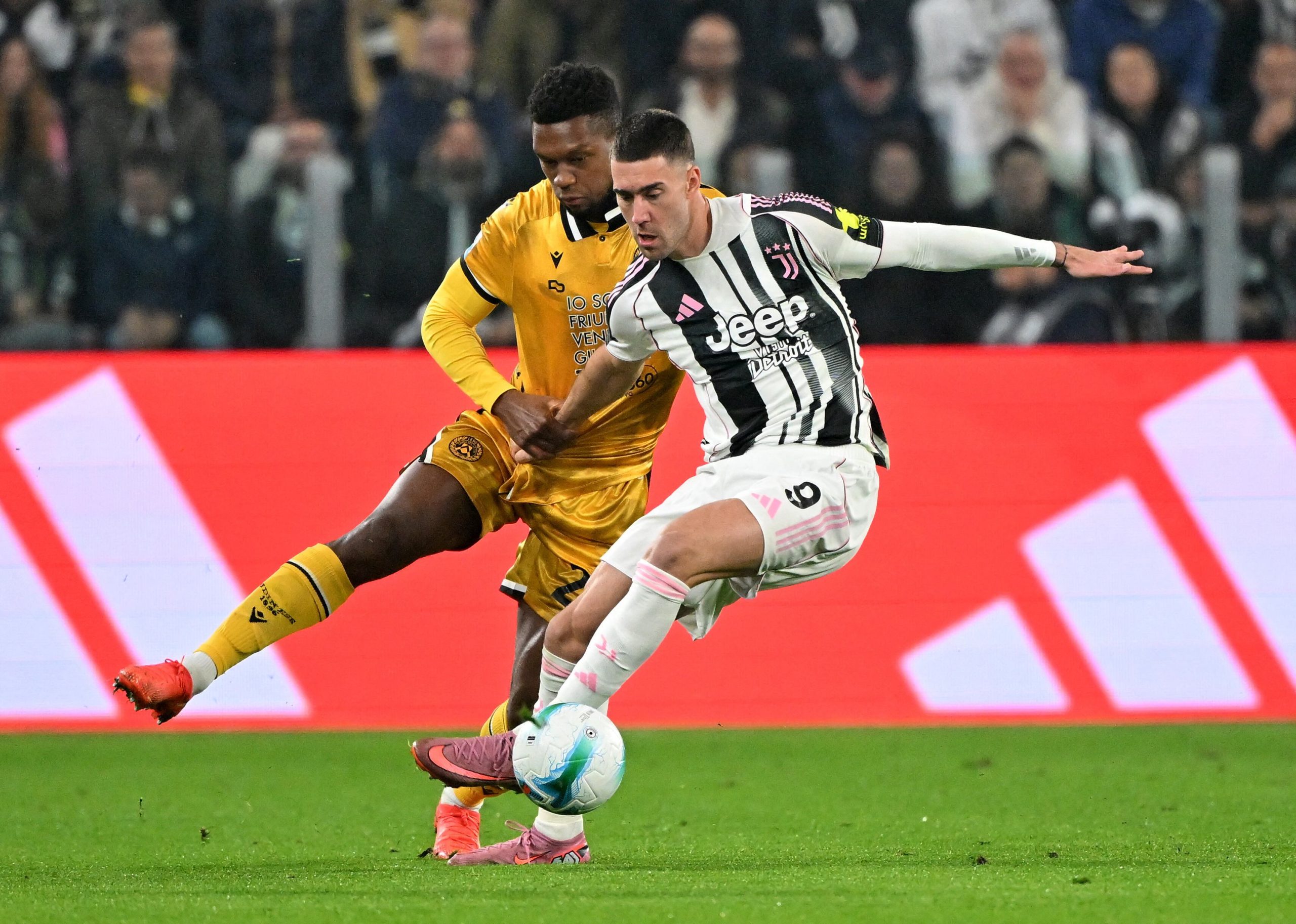 Juventus vs Udinese por la fecha 9 de la Serie A de Italia del 2025.