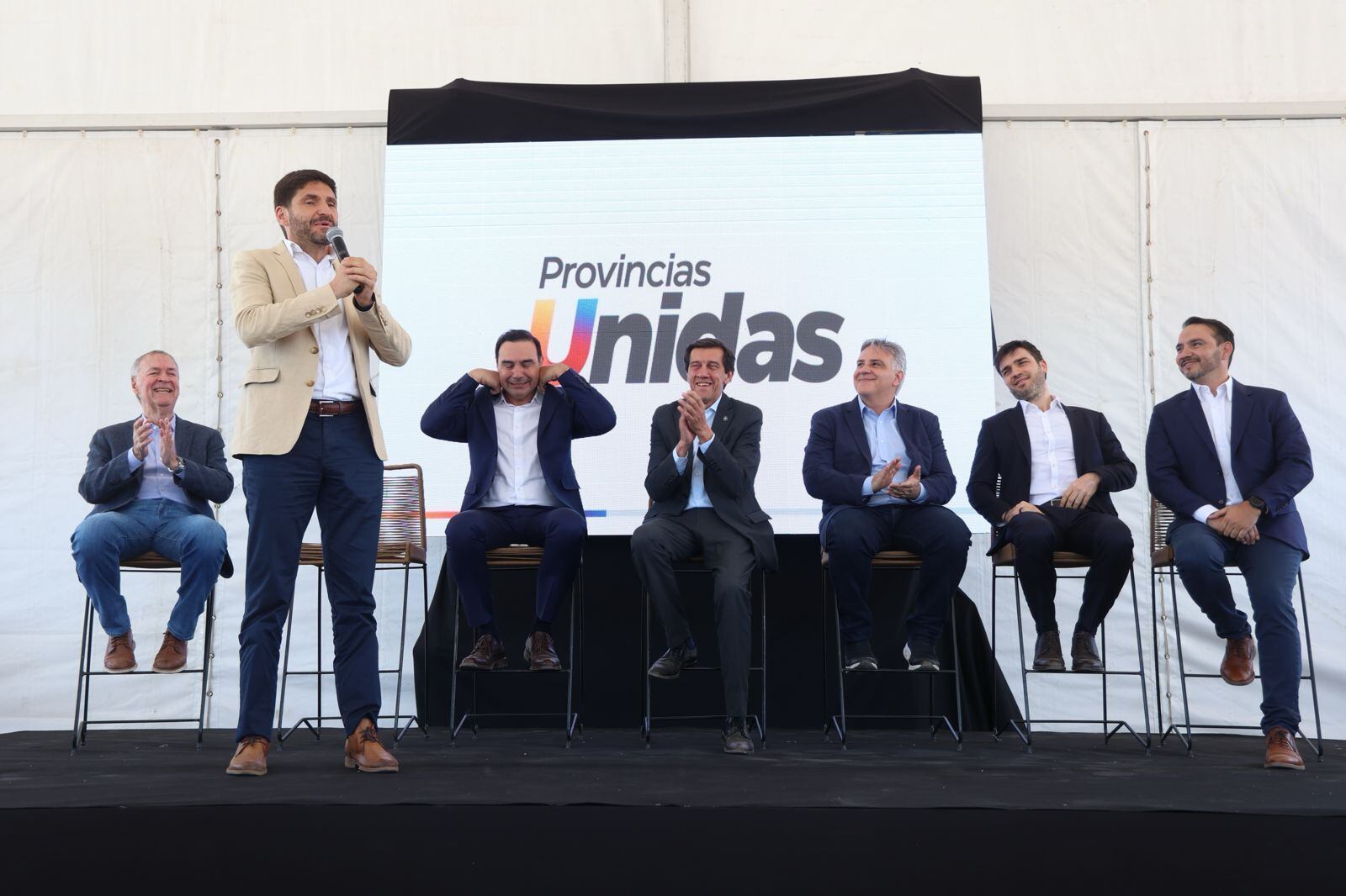 La convocatoria que tiene Milei en carpeta abarca a los integrantes de Provincias Unidas. (Foto: Prensa Pullaro)