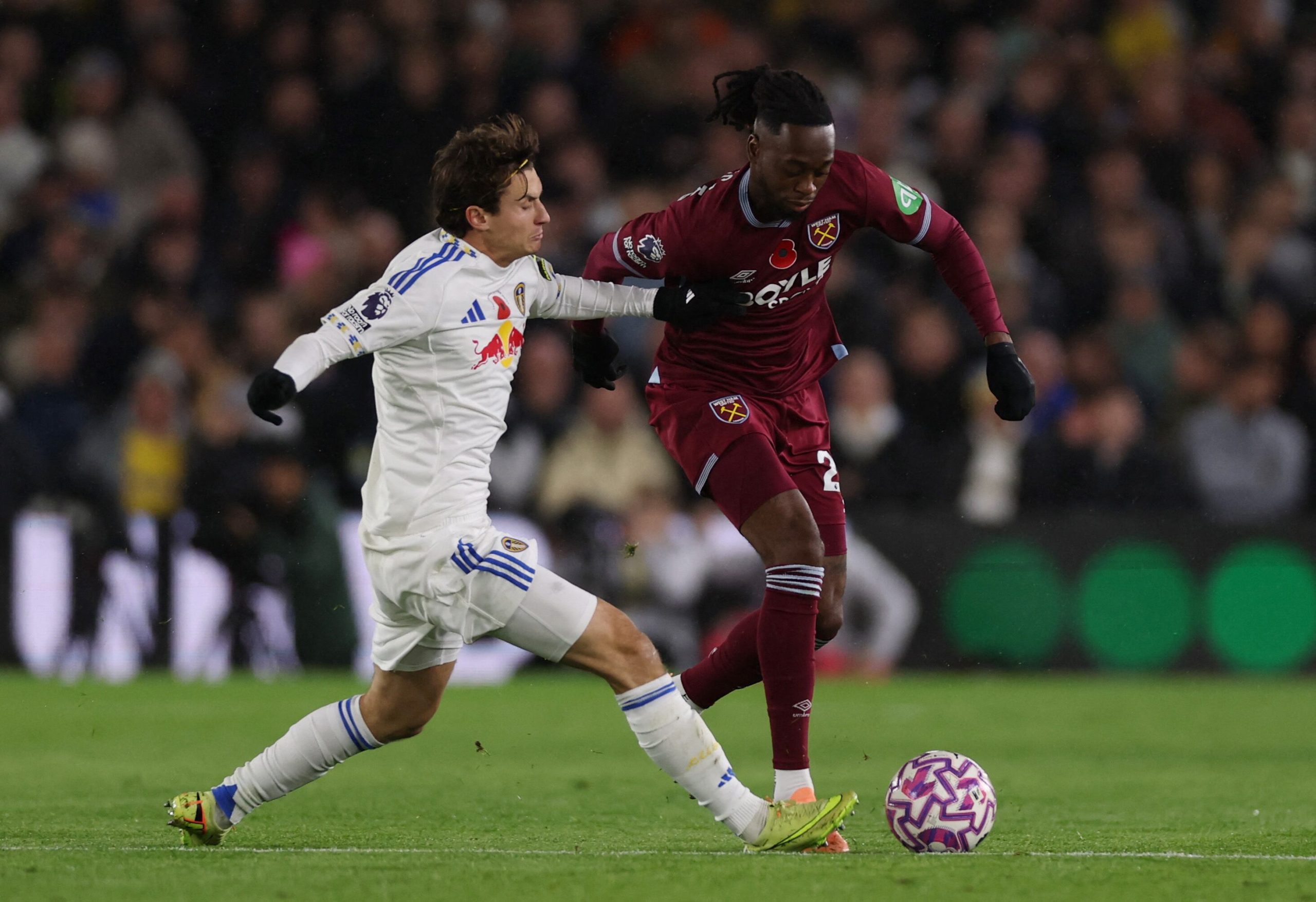 Leeds vs West Ham por la fecha 9 de la Premier League del 2025.