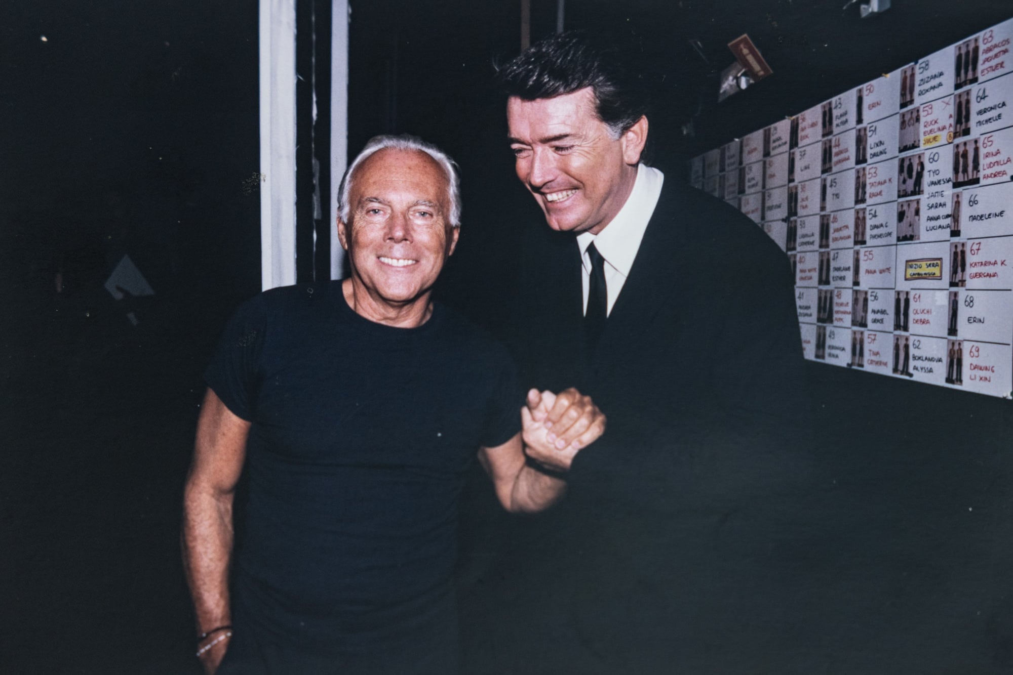 El manager admiraba a Giorgio Armani, quien murió el 4 de septiembre pasado, y atesora esta imagen con él, tomada después de uno de los desfiles del modisto italiano en los años 90