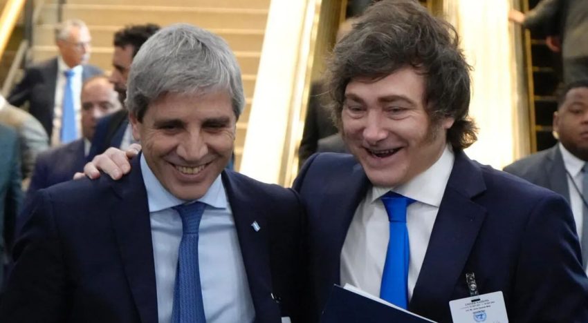 Luis Caputo se reunirá con el CEO del JP Morgan en medio de las negociaciones por el plan de ayuda de EE.UU.