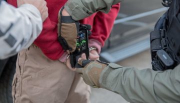 Avanza el ICE en California: el polémico bloqueo de los federales en un centro de detención en San Diego