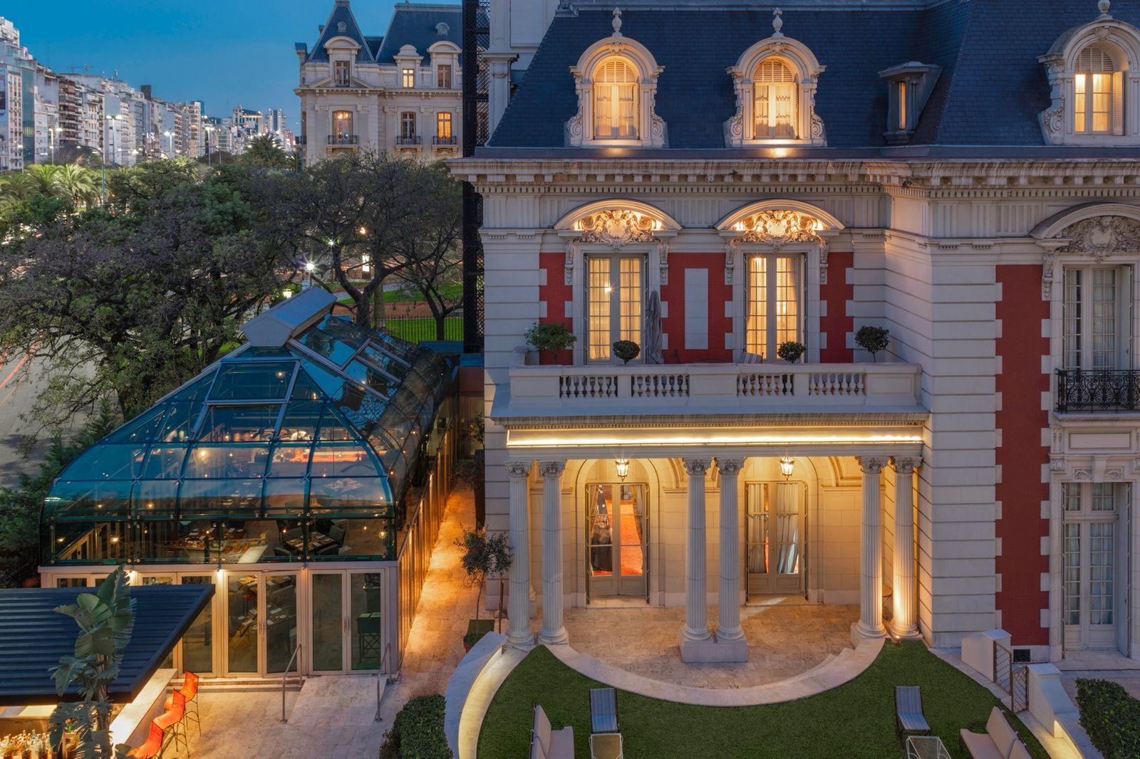 El Four Seasons Hotel Buenos Aires recibió Dos Llaves