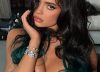 En corpiño triángulo, Kylie Jenner mostró su cambio de look en el debut como cantante En corpiño triángulo, Kylie Jenner mostró su cambio de look en el debut como cantante