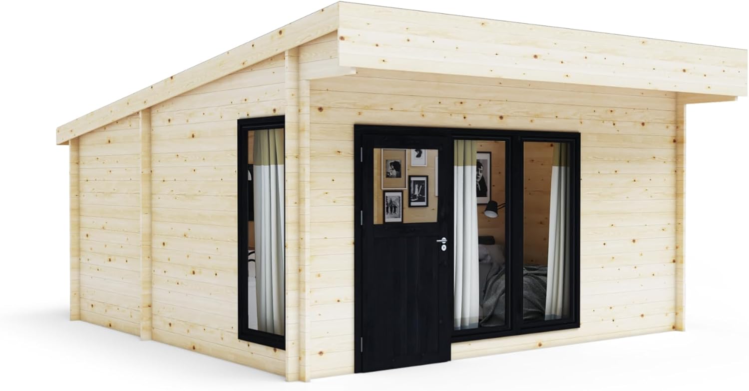 Está completamente construida en madera, aunque sin tratamiento de protección. Foto: Amazon