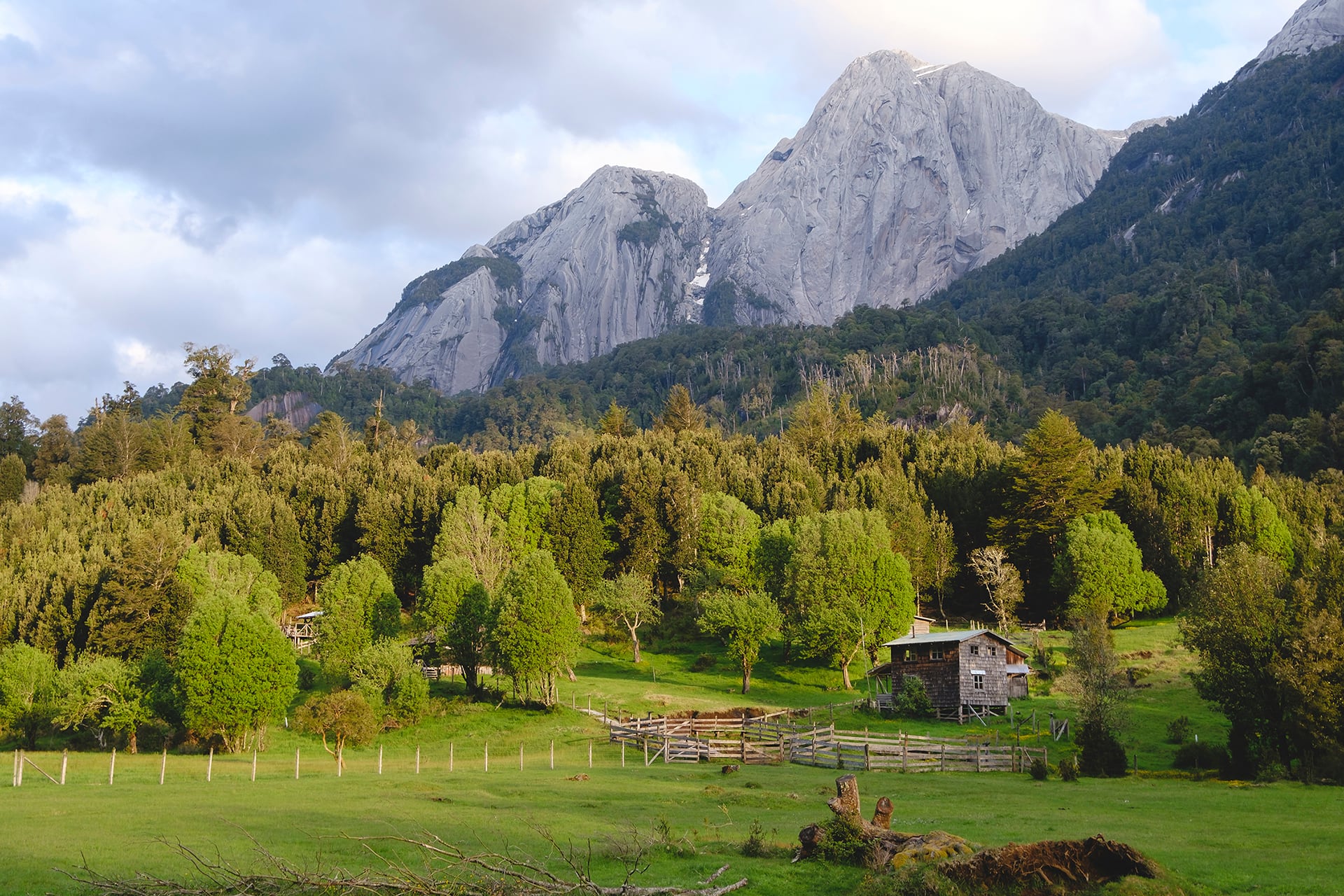 El valle Cochamó es uno de los tesoros chilenos que permanecen al margen del turismo masivo