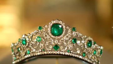 Reabrió el Museo del Louvre tras el robo de las joyas de la corona
