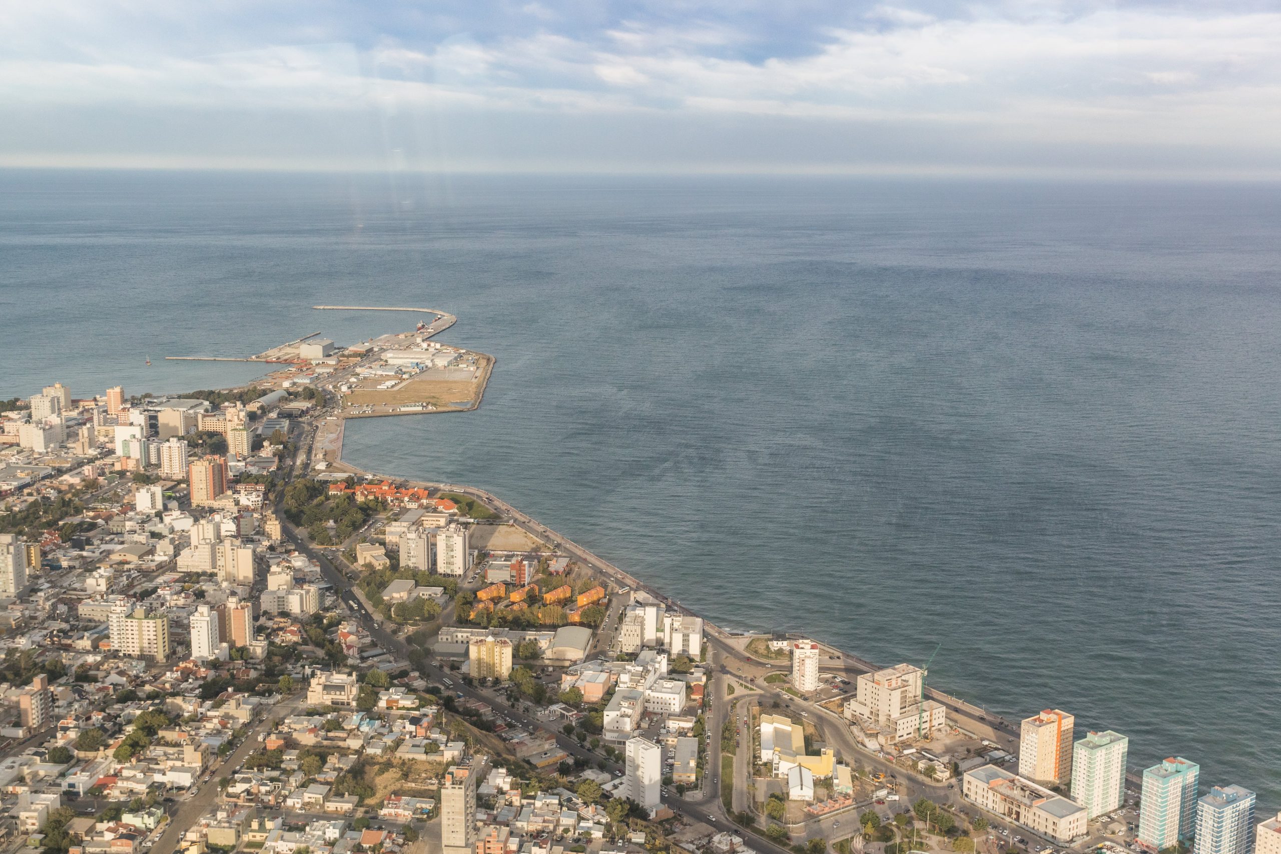 Las ballenas sei pasan por las costas de Comodoro Rivadavia y se las puede ver desde Punta Marqués, en Rada Tilly