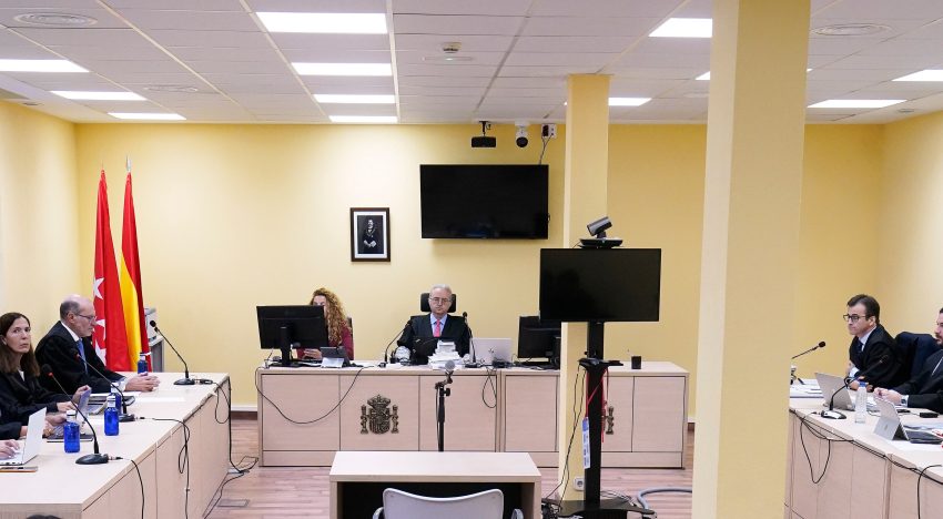 El juicio de la prensa española contra Meta por competencia desleal queda visto para sentencia tras un choque frontal entre las partes