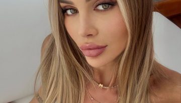 Romina Malaspina demostró que el celeste pastel es el color del momento: lencería y look sporty