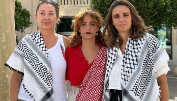 Reyes Rigo, la española de la flotilla acusada de morder a una funcionaria israelí, continúa encarcelada sin cargos