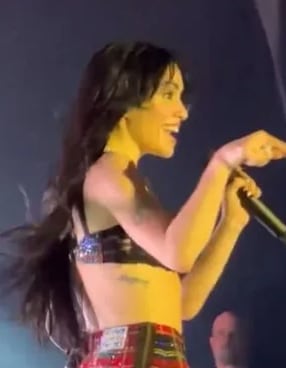 La chicana de Lali Espósito a Javier Milei después de verlo cantar en el Arena de Buenos Aires