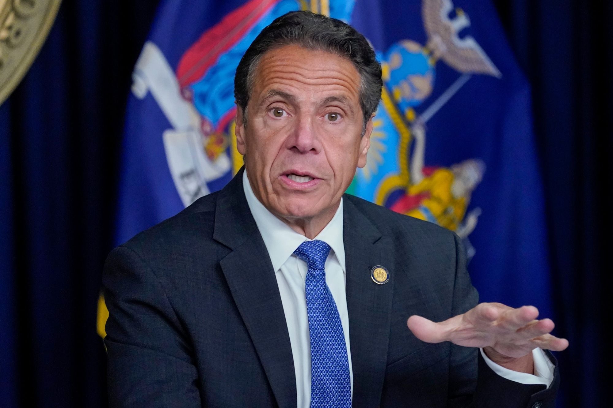Andrew Cuomo se presenta en el debate y las elecciones por la alcaldía de Nueva York como candidato independiente