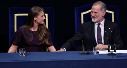 Los Premios Princesa de Asturias 2025, en directo | El Rey anuncia que irá “cediéndole ya” el peso de los premios a su hija Leonor Los Premios Princesa de Asturias 2025, en directo | El Rey anuncia que irá “cediéndole ya” el peso de los premios a su hija Leonor