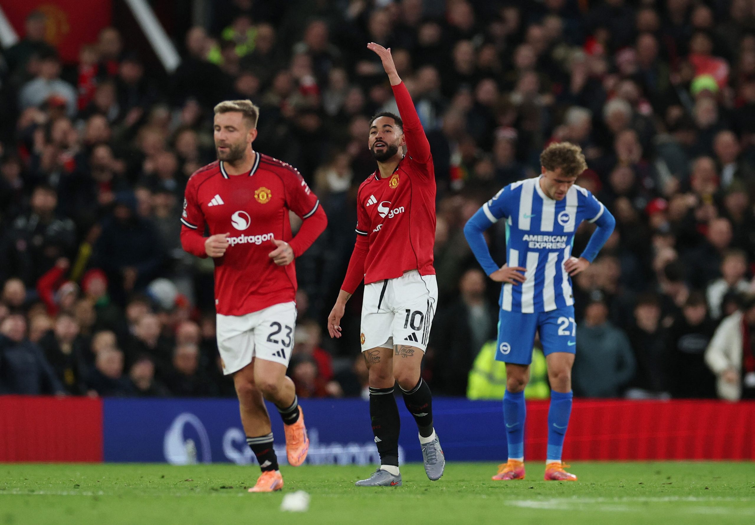 Man. United vs Brighton por la fecha 9 de la Premier League del 2025.