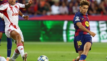 Barcelona – Olympiacos en directo | Lamine Yamal anota de penalti el tercer gol del Barça