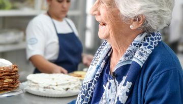 Modificaron la receta de un tío, con dulce de leche, y la torta fue un éxito: “Mamá necesitaba trabajar para ayudar a papá”