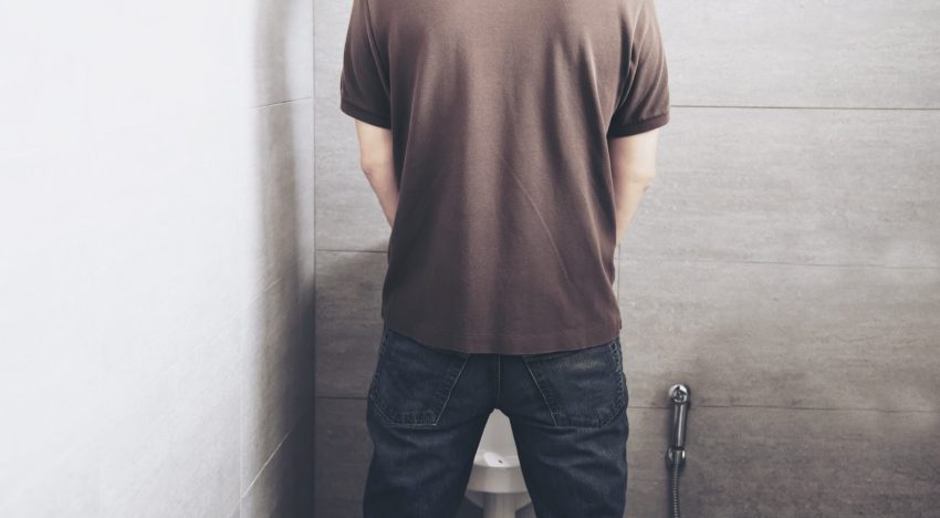 Cuántas veces se debe ir al baño al día y cuándo es necesario consultar con un médico
