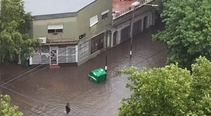 Alerta por tormentas en la Ciudad y el conurbano: calles inundadas y vuelos demorados