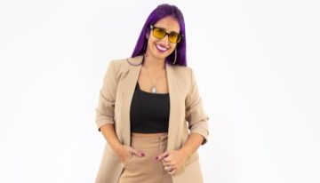 Solo puede ver un 30%, fue abanderada, uno de los mejores promedios y becada: “Mi fuerza me ayudaba a superar cualquier dificultad”