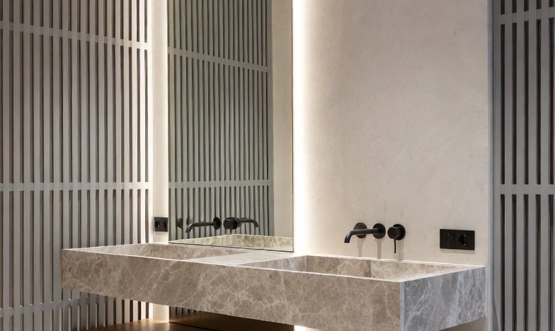 Adiós al vanitory tradicional en el baño: la nueva tendencia que lo reemplaza por estética y practicidad