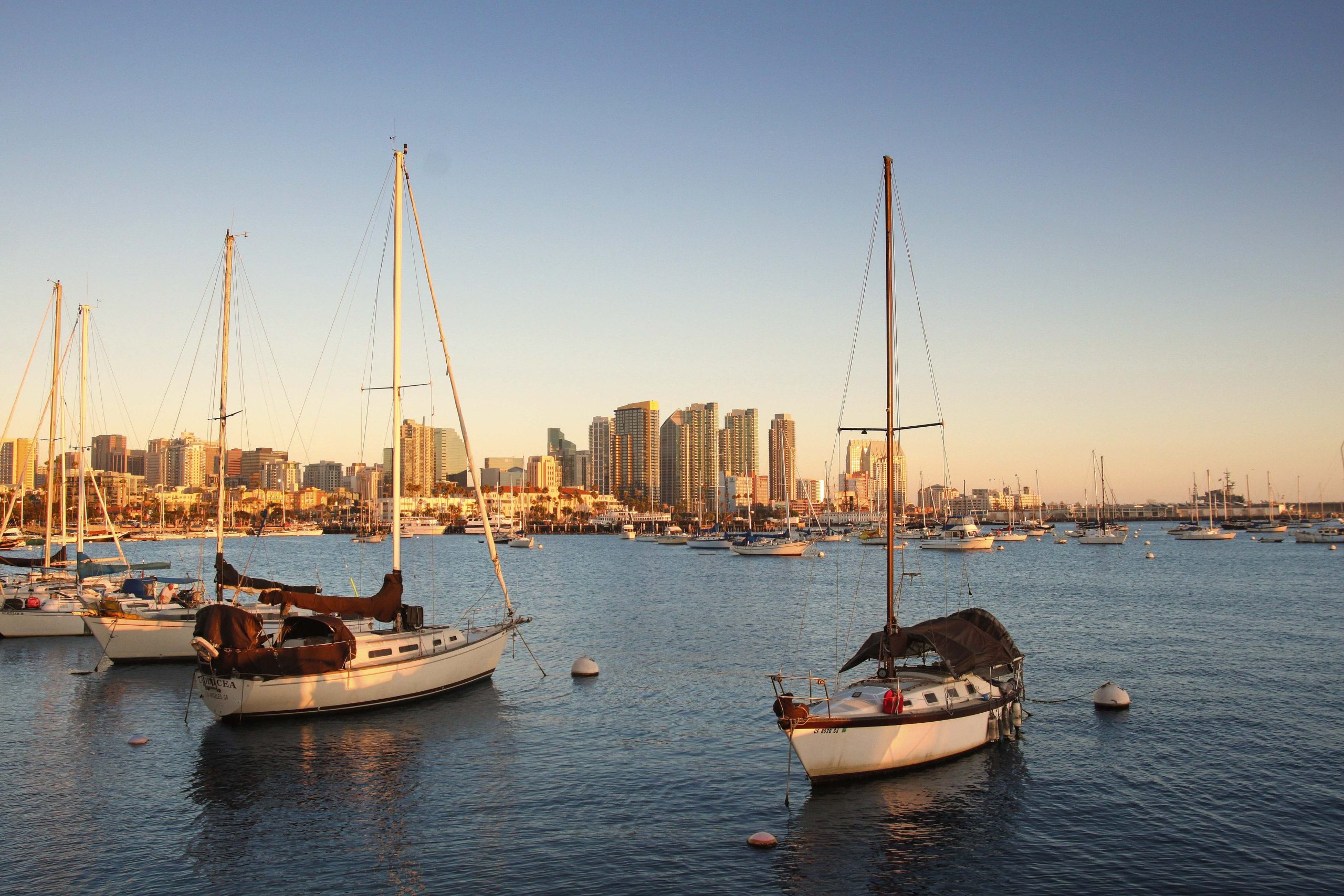 Desde el Seaport, la ciudad mira al Pacífico.