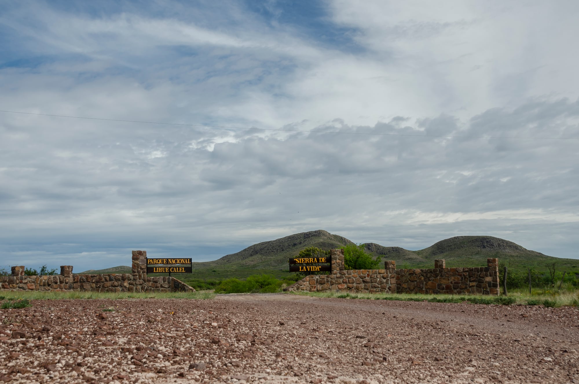 Los paisajes ondulados preservan sierras volcánicas y son ideales para hacer caminatas