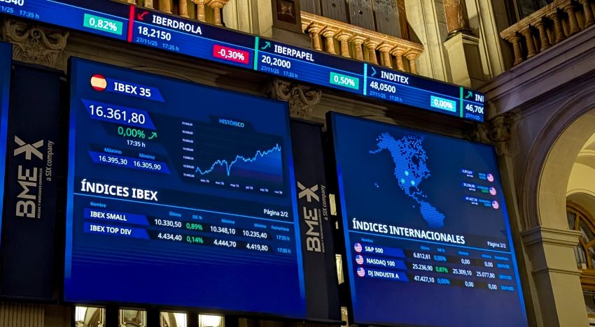 El Ibex deja atrás el susto tecnológico y encadena cinco meses al alza por primera vez desde 2014