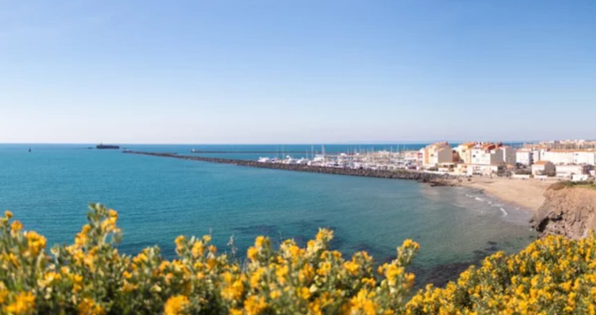 Cap d’Agde es la ciudad naturista más grande del mundo (Foto: Adobe Stock)