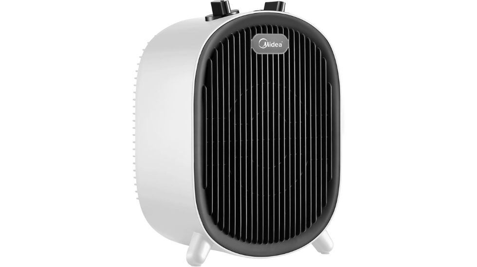 El calefactor de Midea calienta la habitación rápidamente.