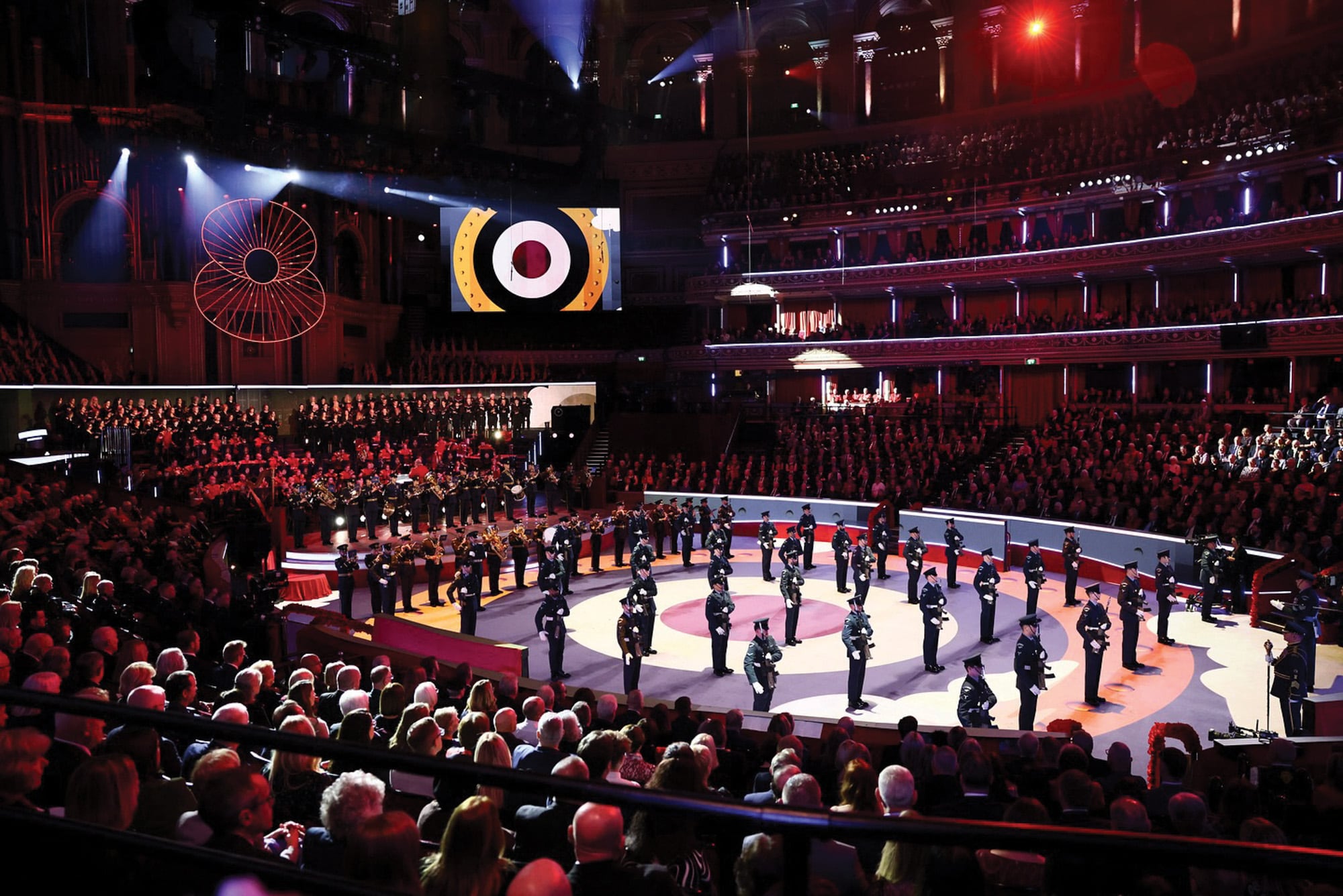 Una postal del Festival of Remembrance, un evento que se realizó en el Royal Albert Hall de Londres que contó con la presencia de Carlos III