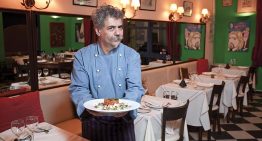 Creó restaurantes emblemáticos, cocinó para Madonna y Cobain; tuvo 50 gatos, 5 perros y un ACV: “Estaba comiendo 20 anchoas y una pila de jamón crudo”