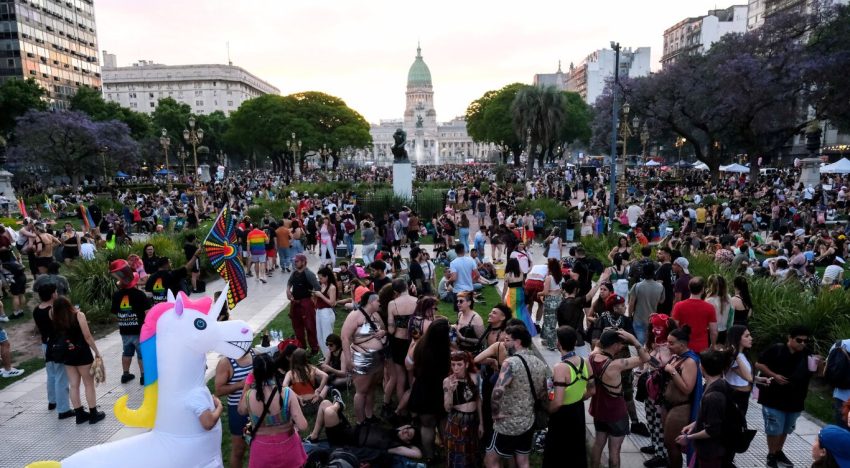 Miles de personas participaron de una nueva edición de la Marcha del Orgullo en Buenos Aires
