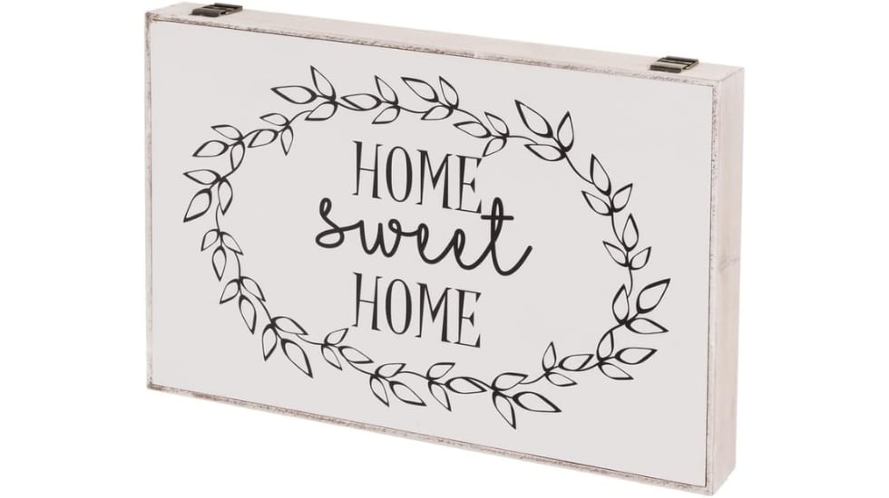 Esta tapa para el contador eléctrico está hecha con madera MDF.