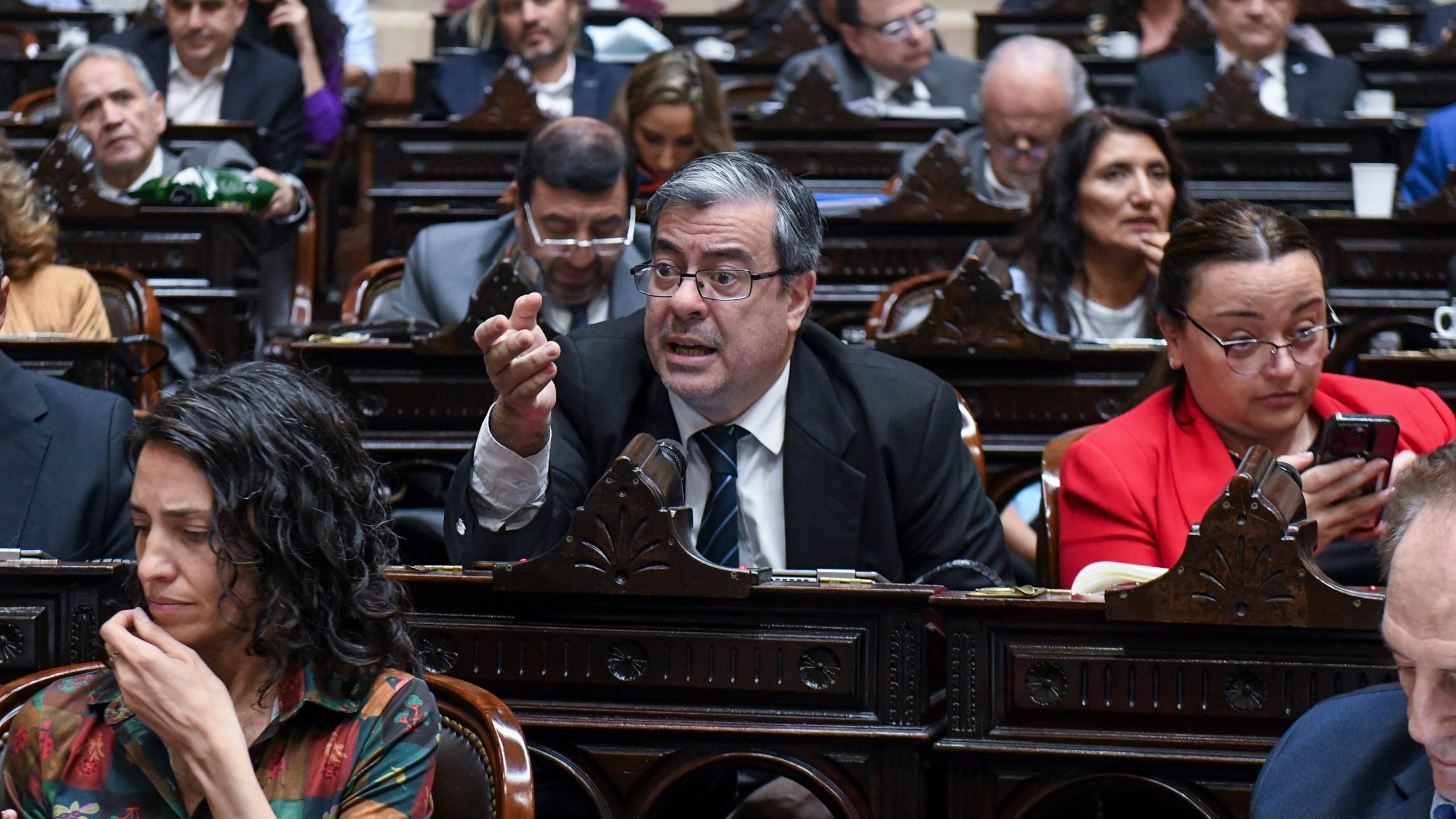 En la reunión de bloque de Unión por la Patria en Diputados, que se llevó a cabo días atrás, se resolvió empezar a armar una propuesta de modificación de la legislación laboral. (Foto Cámara de Diputados).