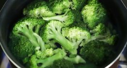 Ni hervido ni crudo: la forma correcta de cocinar brócoli sin eliminar sus vitaminas