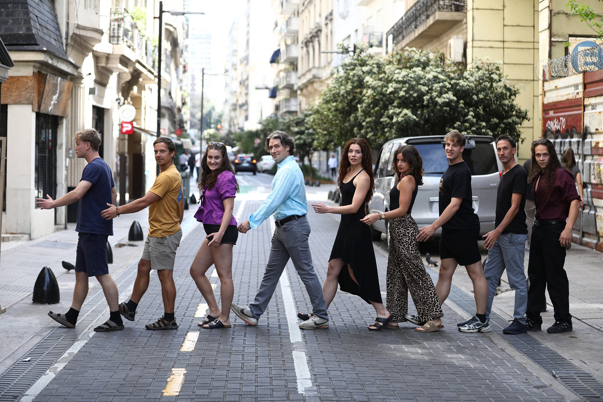 La compañía completa en su actual visita a Buenos Aires dentro de un tour que incluye varias ciudades del país