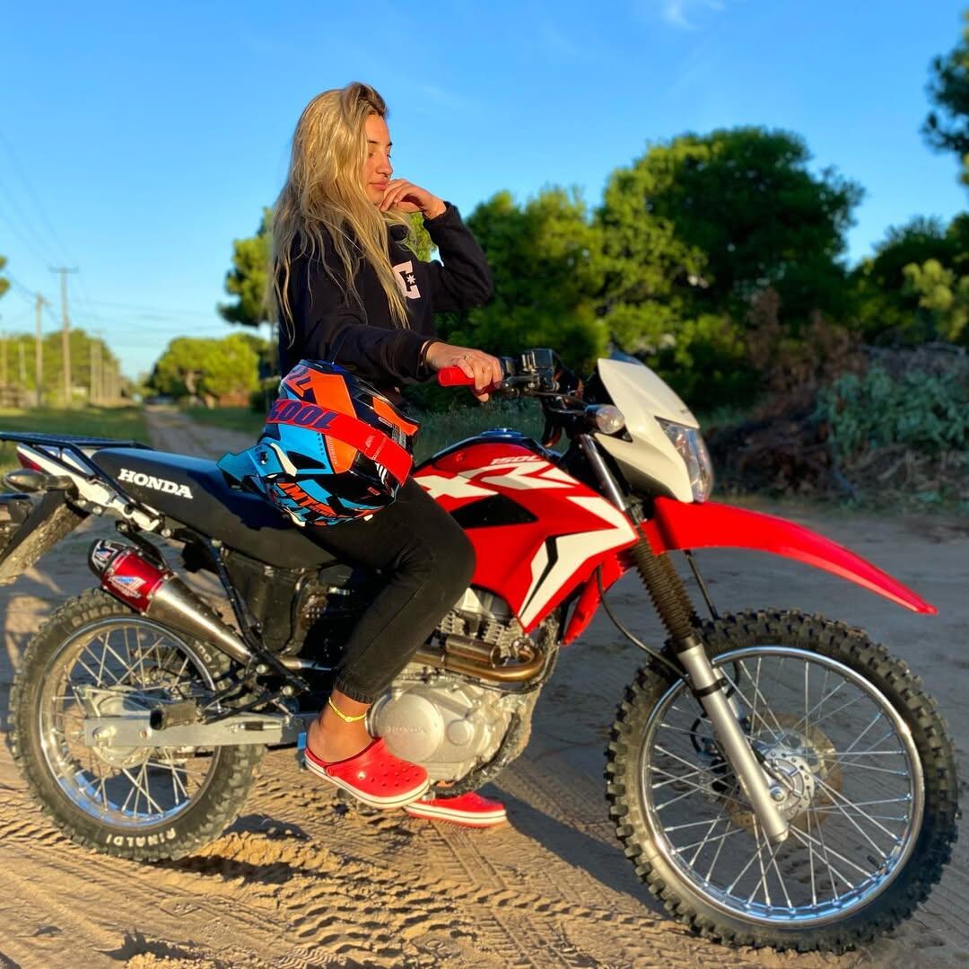 Agustina acumula más de 17 mil seguidores en las redes sociales. (Foto: Instagram @aguus_robledo)