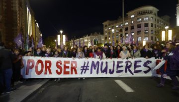 Manifestaciones del 25N, en directo | Redondo llama al consenso y lanza un mensaje al PP: “O está con el Pacto de Estado o está con el negacionismo de Vox”