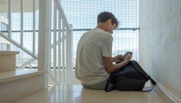 Adiós a la doble escalera: la polémica norma que aprobó una ciudad de California para construir edificios más baratos