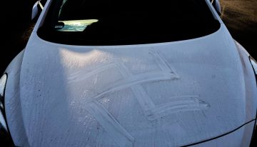 Aparecen esvásticas pintadas con sangre humana en autos y casas de una ciudad alemana